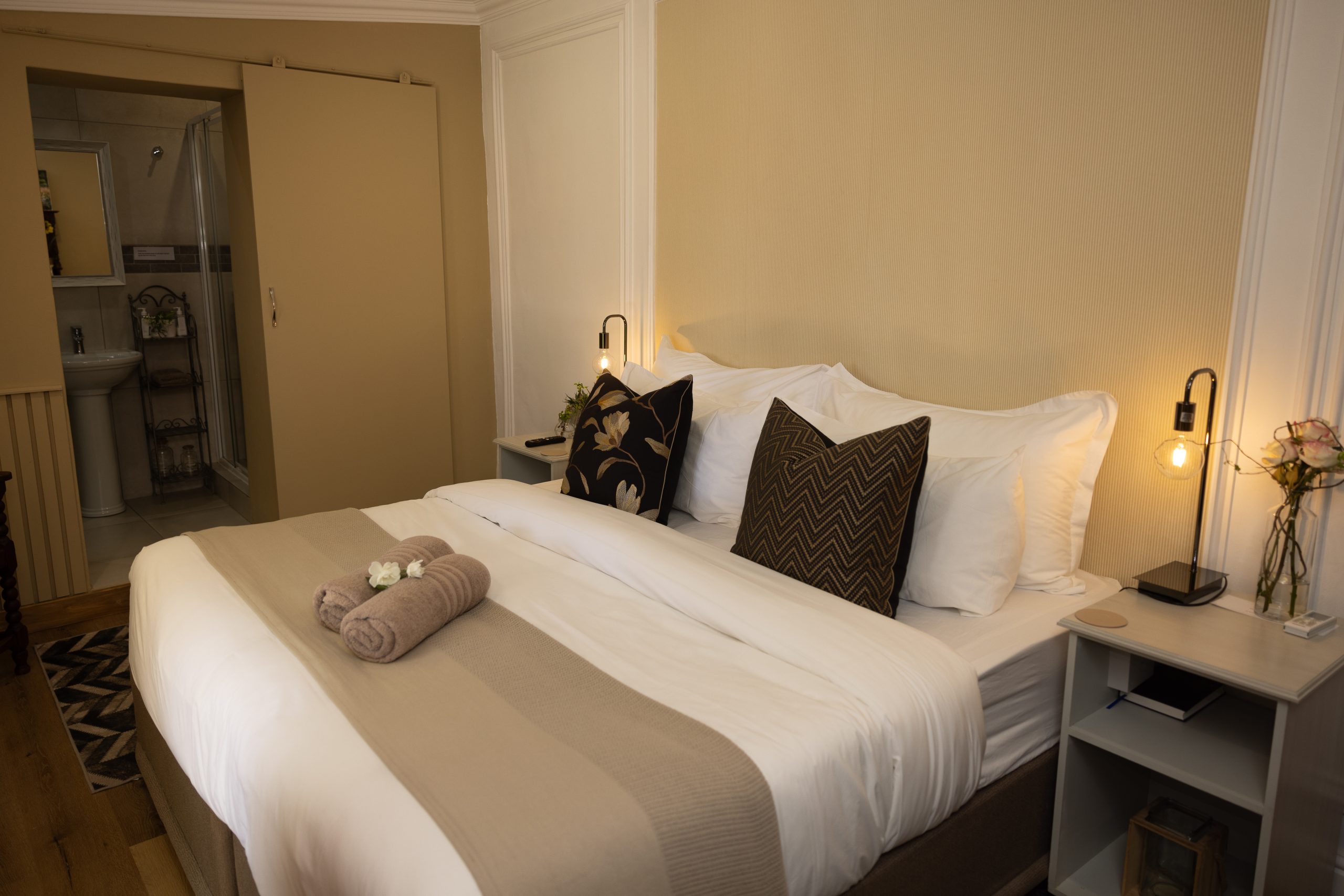 Adderley Guest House - Room Ezel Stal 4 Bed